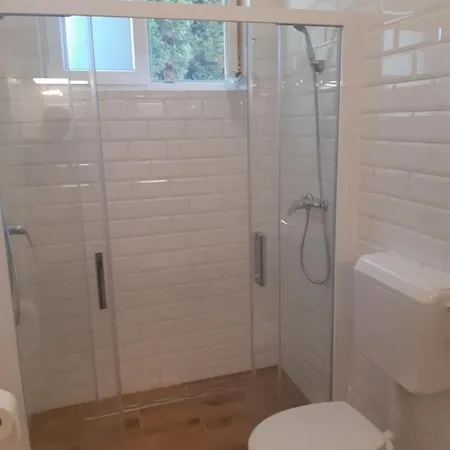 Hostel Zamardi Pansiyon *