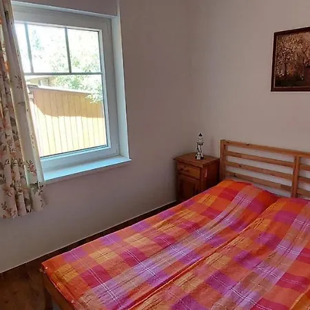 Hostel Zamardi *
