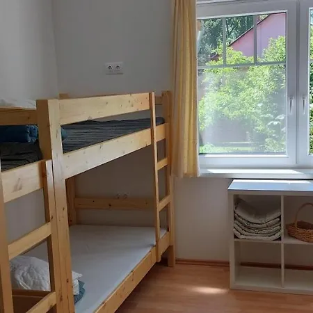 Homestay Hostel Zamardi